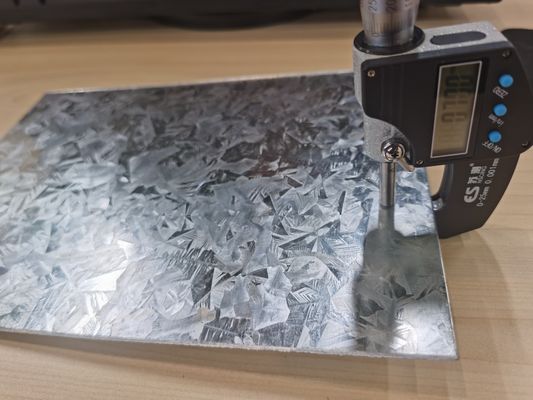 20-275g/m2 Ζυγισμένο με ψευδάργυρο Ζυγισμένο ατσάλι SGCC DX51D GI μήκος της τροχιάς
