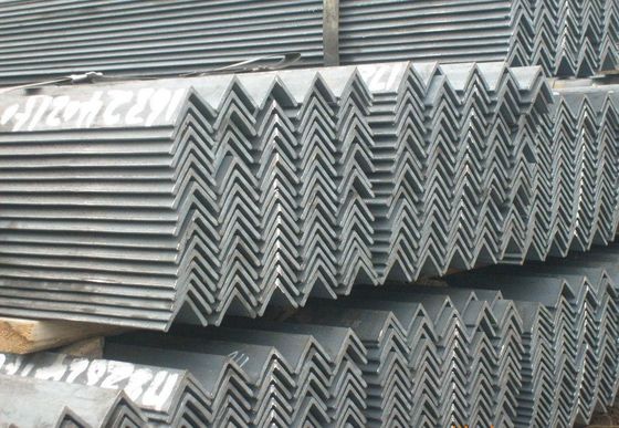 Q235/Q345/SS400/ST37-2/ST52/Q420/Q460/S235JR/S275JR/S355JR Χάλυβας γωνίας που χρησιμοποιείται ευρέως σε μεγάλα δομικά έργα