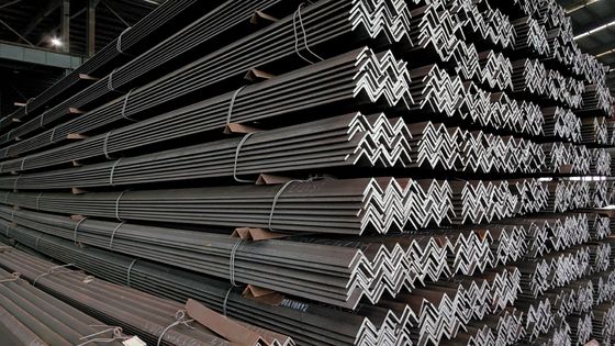 40x5mm 6m 12m ASTM A36 Q235 GB 20x4mm Ζεστή έλαση σιδηρουργικών ράβδων γωνίας για S235JR/S275JR/S355JR σε Q235/Q345/SS400/ST37-2/ST52