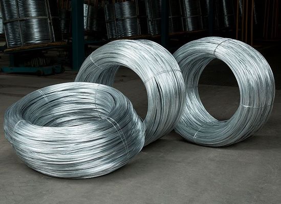 Ανταγωνιστικό Σιδηρουργικό σύρμα Q195 Q235 ζεστό βουτηγμένο Ζυγισμένο 2,5 mm υλικό με και 19 Wire Strand Προστασία