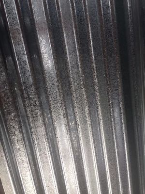 0.12mm 0.3mm 0.5mm PPGI Ραλ χρώμα επικαλυμμένο Προχρωματισμένο Γαλβανισμένο κυματοειδές φύλλο οροφής με κανονικό σπαγκλά Full Hard