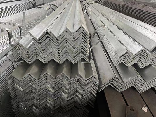 40x5mm 6m 12m ASTM A36 Q235 GB 20x4mm Ζεστό τυλιγμένο χάλυβα γωνιακή μπάρα για άγγελος χάλυβα μπάρα επιφάνεια ήπια χάλυβα Plain