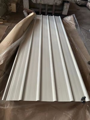 SGCC SPCC SECC DX51D Ζυγισμένο φύλλο στέγης πλάτος 750 mm-1050 mm επικαλυμμένο χρώμα ζωγραφισμένο PPGI οικοδομικό υλικό Ζυγισμένο χάλυβα πλάκα στέγης