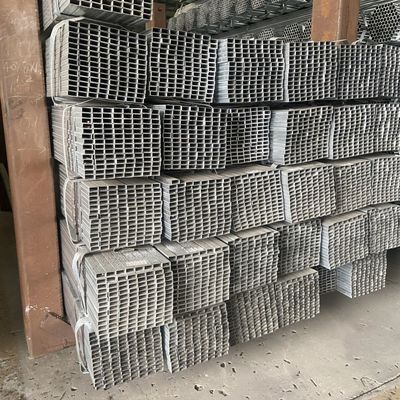 Εξαιρετική αντοχή στη διάβρωση API σωλήνα 1.2-2mm πάχος 6x6 ίντσες Ζυγισμένα τετραγωνικά σωλήνες χάλυβα με 0,8mm επιφάνεια ψευδαργύρου